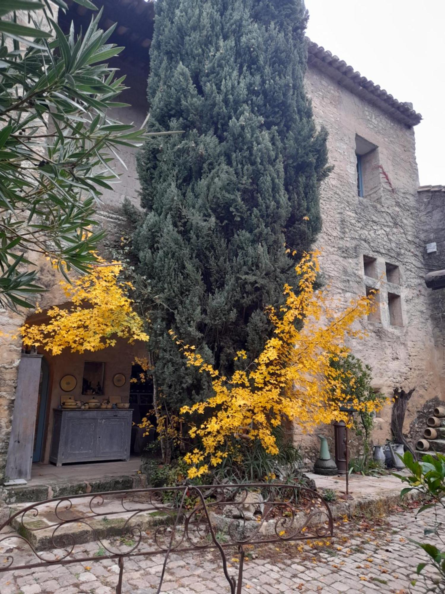 Le Mas Du Lac Uzès Εξωτερικό φωτογραφία